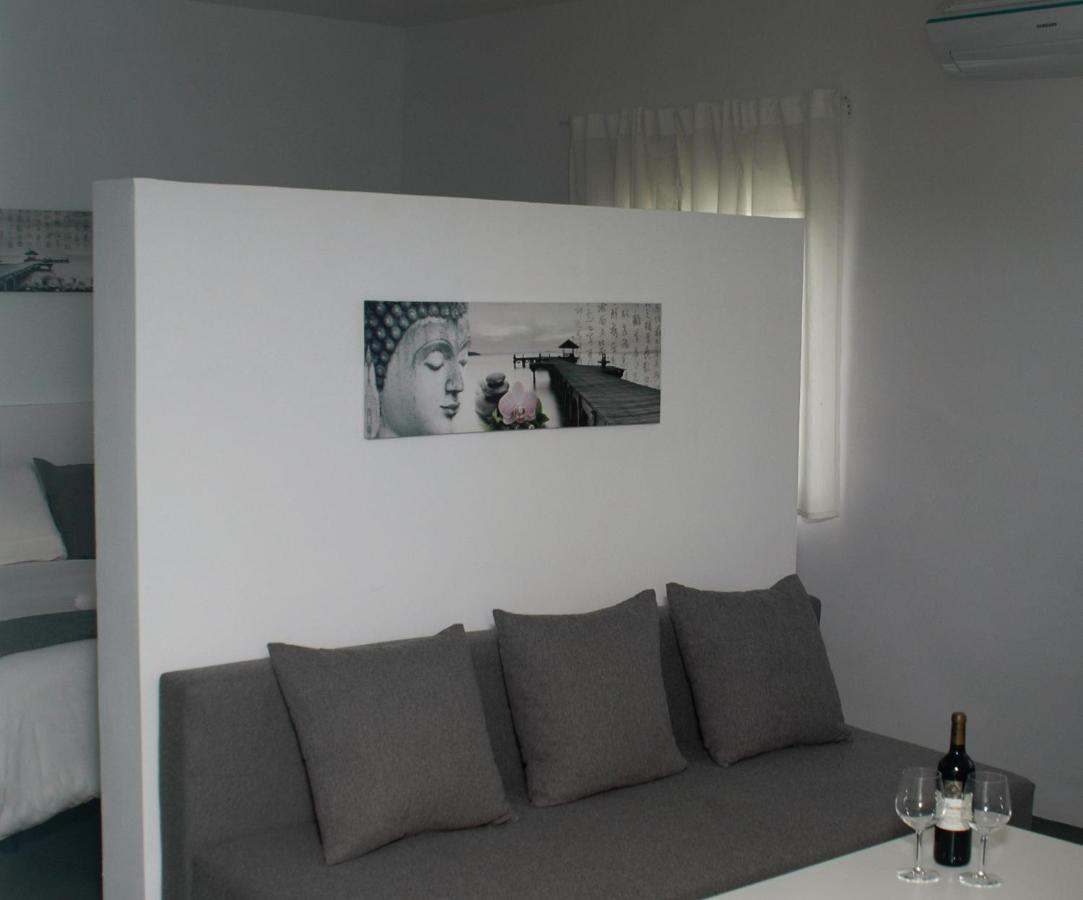 Jingtu Wellness & Spa B&B Comares Esterno foto